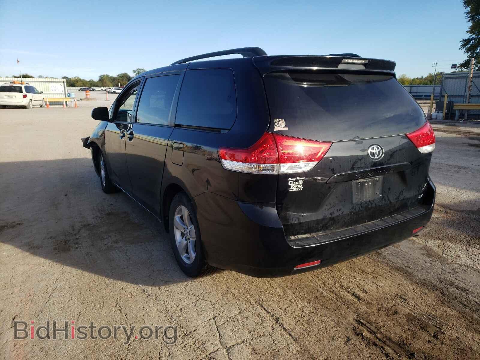 2011 TOYOTA SIENNA - VIN: 5TDKK3DC7BS035840 - Фото 3