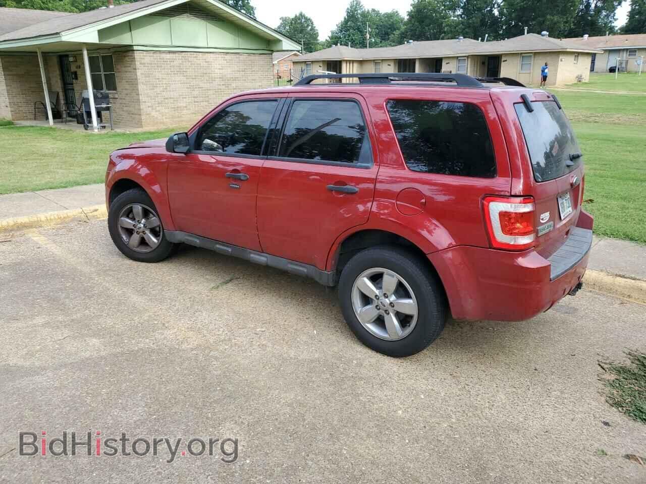 2011 FORD ESCAPE - VIN: 1FMCU0D74BKC28210 - Фото 2