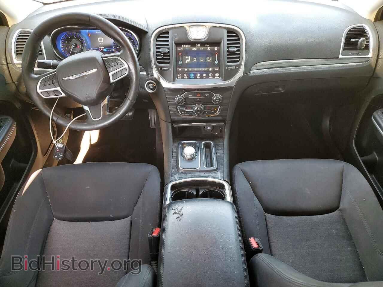 2019 CHRYSLER 300 - VIN: 2C3CCAAG8KH679332 - Photo 8