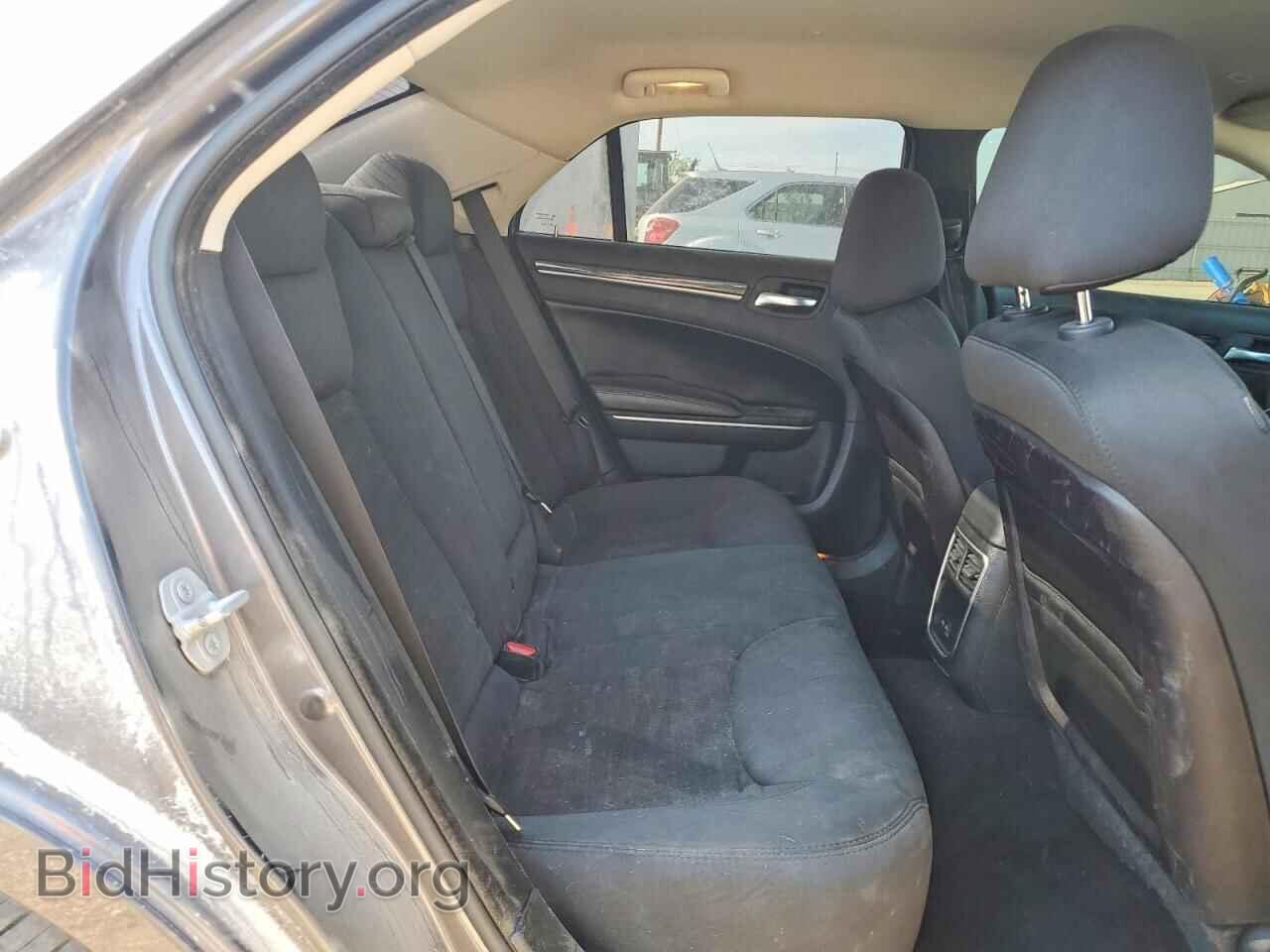 2019 CHRYSLER 300 - VIN: 2C3CCAAG8KH679332 - Photo 10
