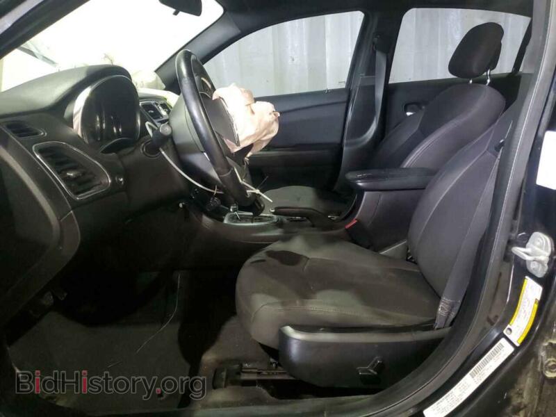 2013 Chrysler 200 (VIN 1C3CCBBB3DN702311) — photo 7 of 13