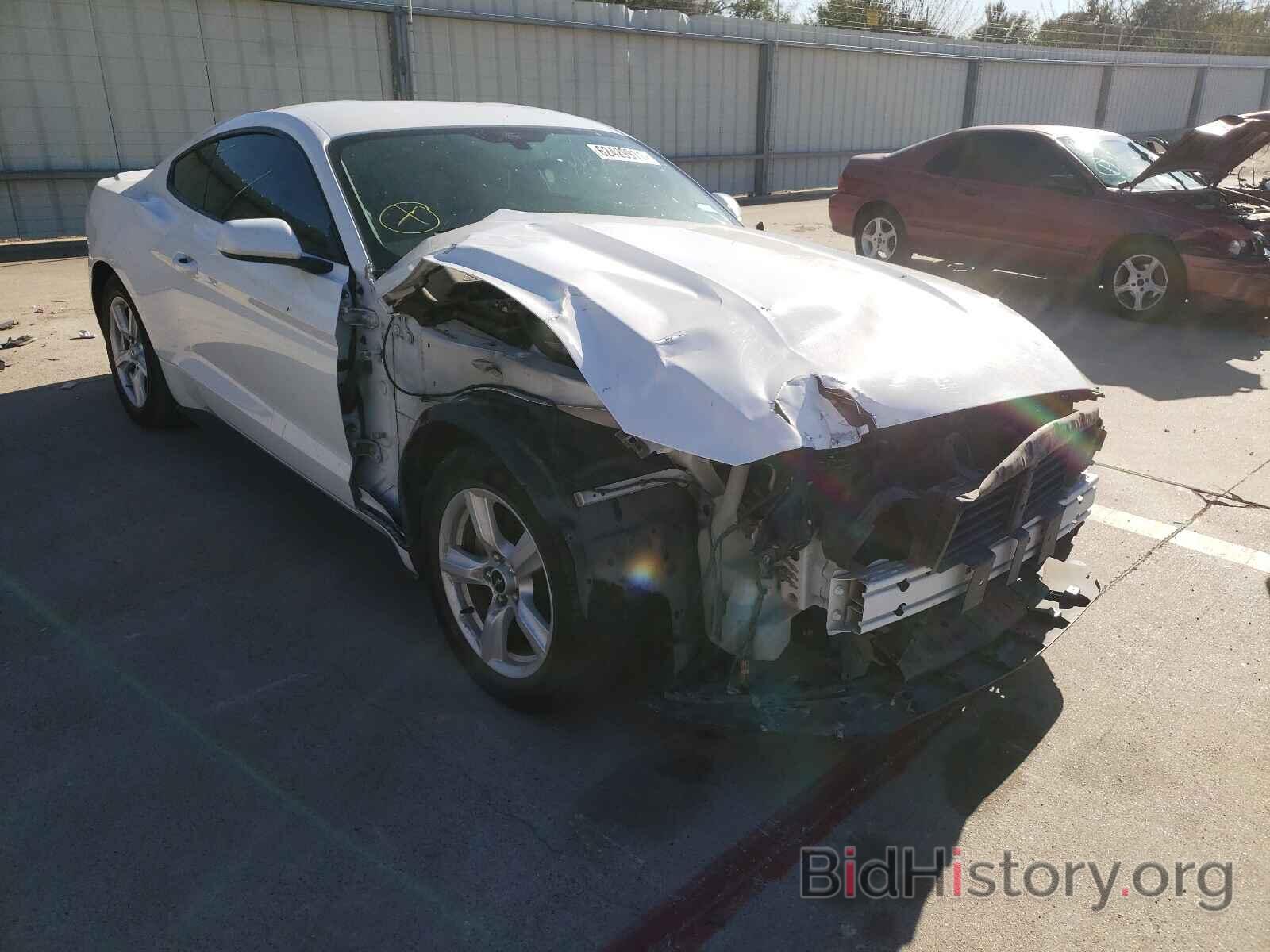 Photo 1FA6P8TH5F5418027 - FORD MUSTANG 2015
