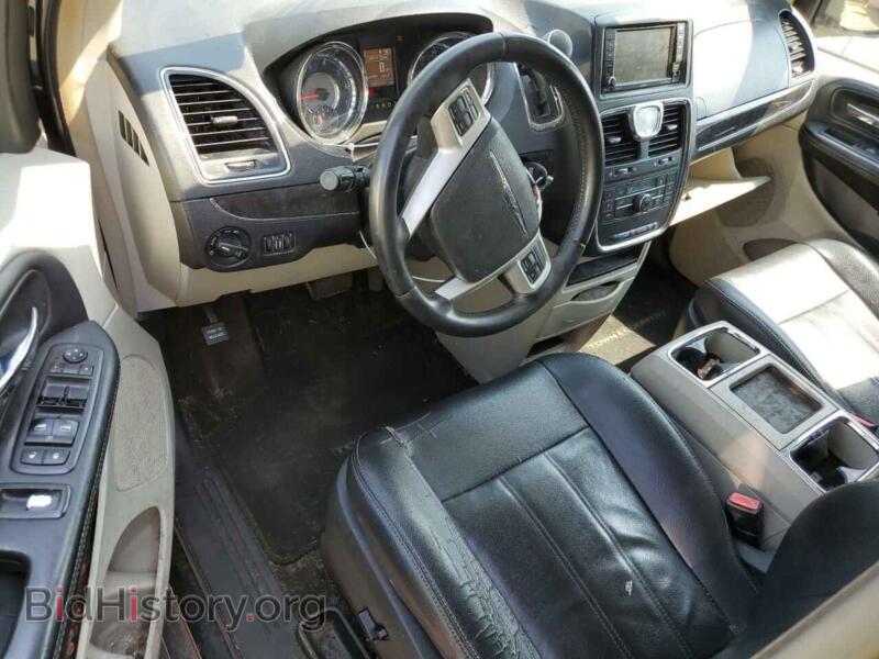 2016 Chrysler MINIVAN (VIN 2C4RC1BG1GR287587) — photo 8 of 13