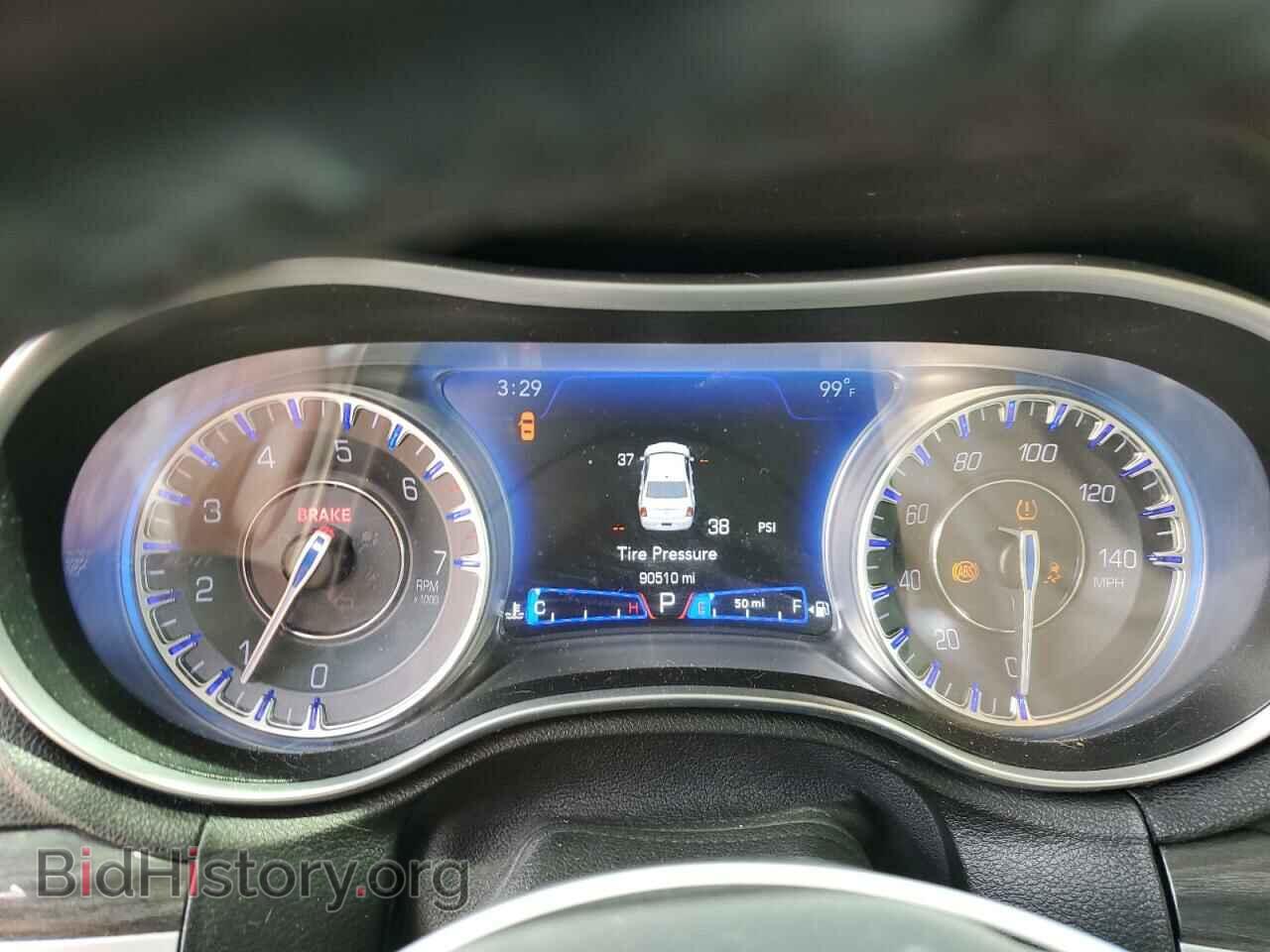 2019 CHRYSLER 300 - VIN: 2C3CCAAG3KH654533 - Фото 9