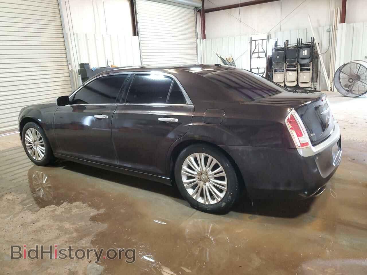 2013 CHRYSLER 300 - VIN: 2C3CCAST6DH567353 - Фото 2