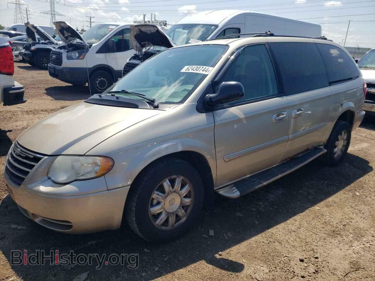 Фотография 2A4GP54L96R656637 - CHRYSLER MINIVAN 2006