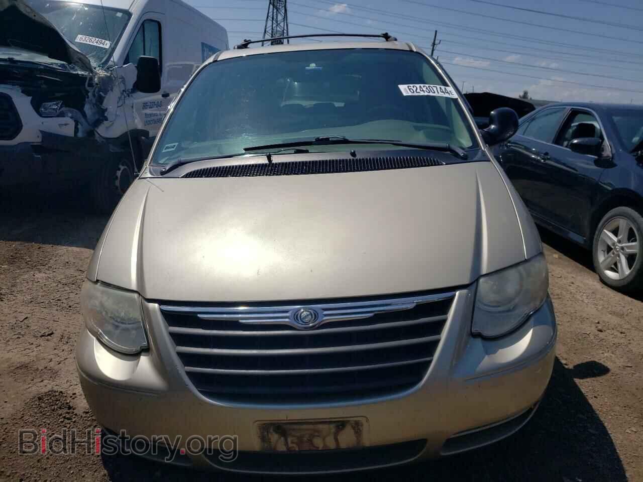 2006 CHRYSLER MINIVAN - VIN: 2A4GP54L96R656637 - Фото 5