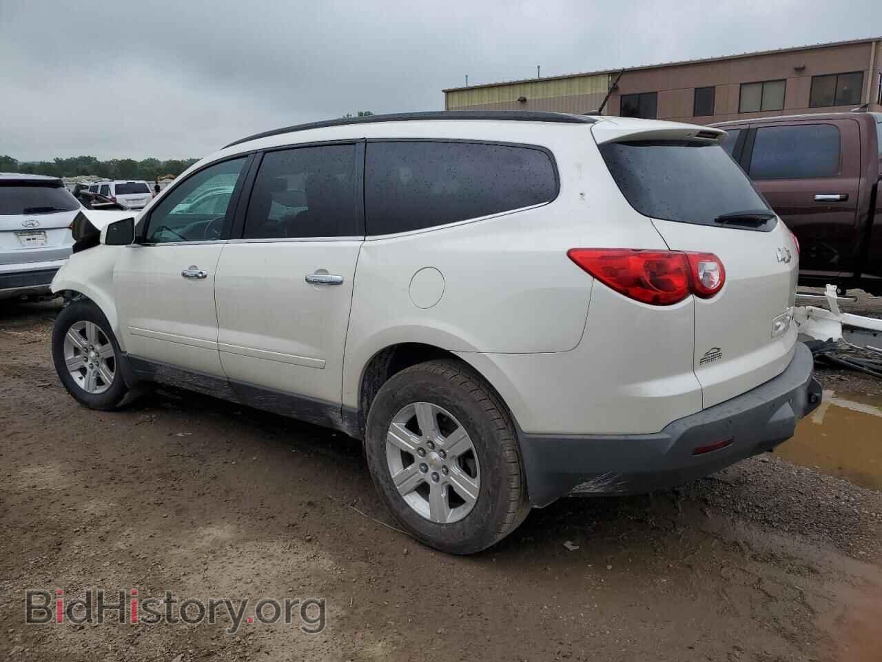 2012 CHEVROLET TRAVERSE - VIN: 1GNKRJED9CJ100197 - Фото 2