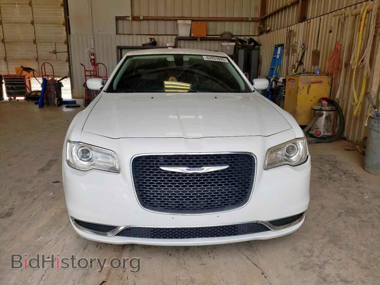 2019 CHRYSLER 300 - VIN: 2C3CCAAGXKH693779 - Фото 5