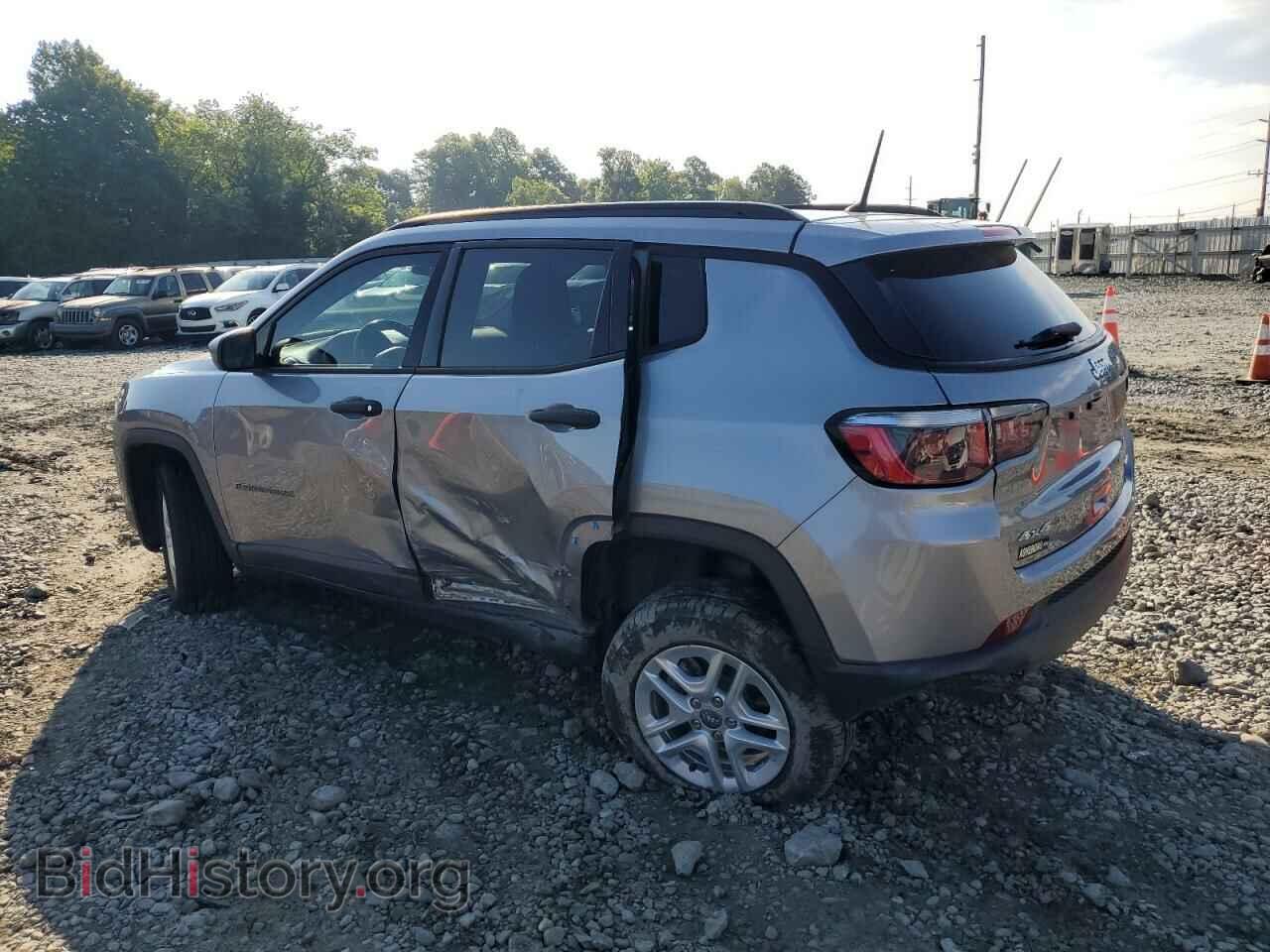 2018 JEEP COMPASS - VIN: 3C4NJDAB1JT234355 - Фото 2