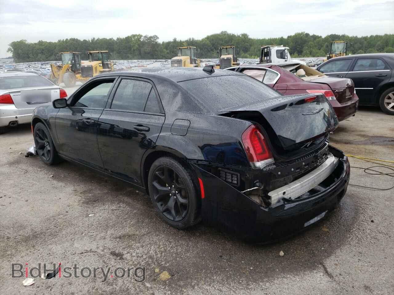 2021 CHRYSLER 300 - VIN: 2C3CCABG4MH524133 - Фото 2