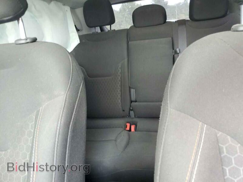 2020 Jeep COMPASS (VIN 3C4NJCAB5LT169829) — photo 10 of 13
