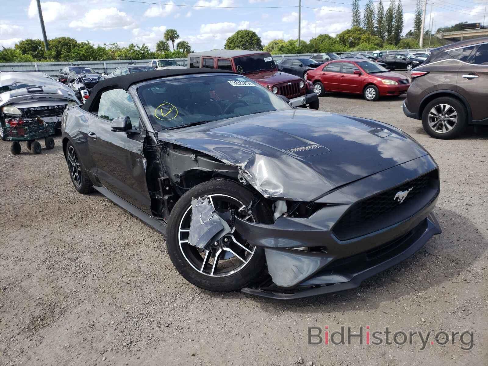 Photo 1FATP8UH6L5118946 - FORD MUSTANG 2020