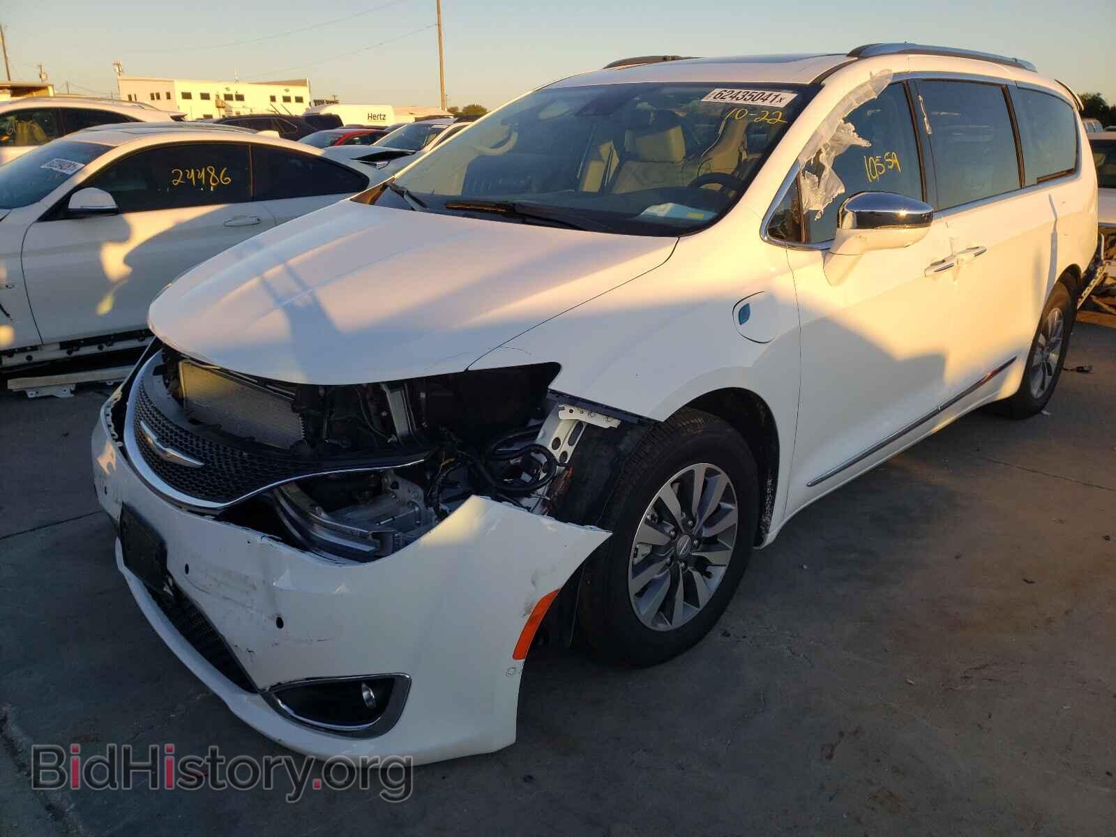 2020 CHRYSLER PACIFICA - VIN: 2C4RC1N7XLR267716 - Photo 2