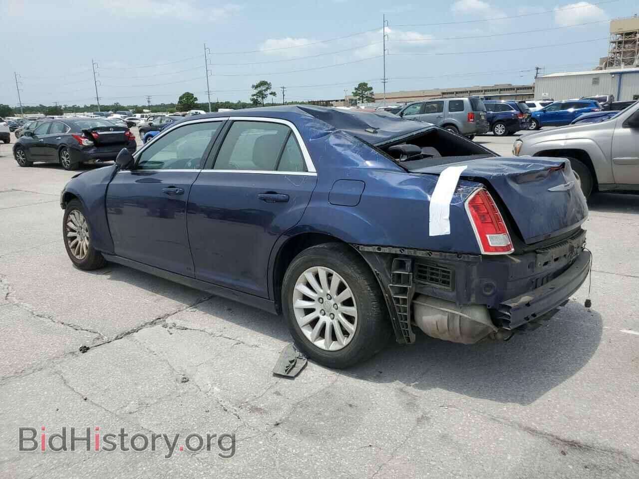 2013 CHRYSLER 300 - VIN: 2C3CCAAG6DH626406 - Фото 2
