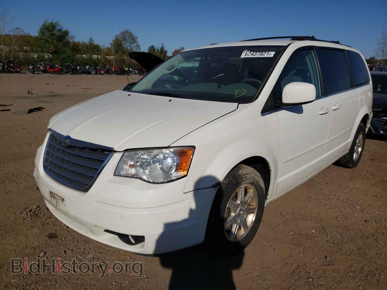 2008 CHRYSLER MINIVAN - VIN: 2A8HR54P58R792220 - Фото 2