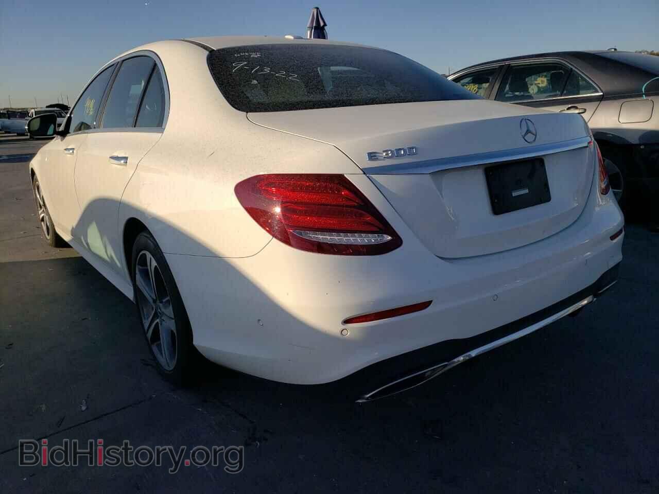 2017 MERCEDES-BENZ E-CLASS - VIN: WDDZF4JBXHA260186 - Фото 3