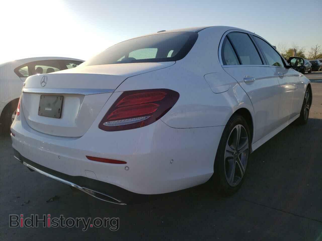 2017 MERCEDES-BENZ E-CLASS - VIN: WDDZF4JBXHA260186 - Фото 4