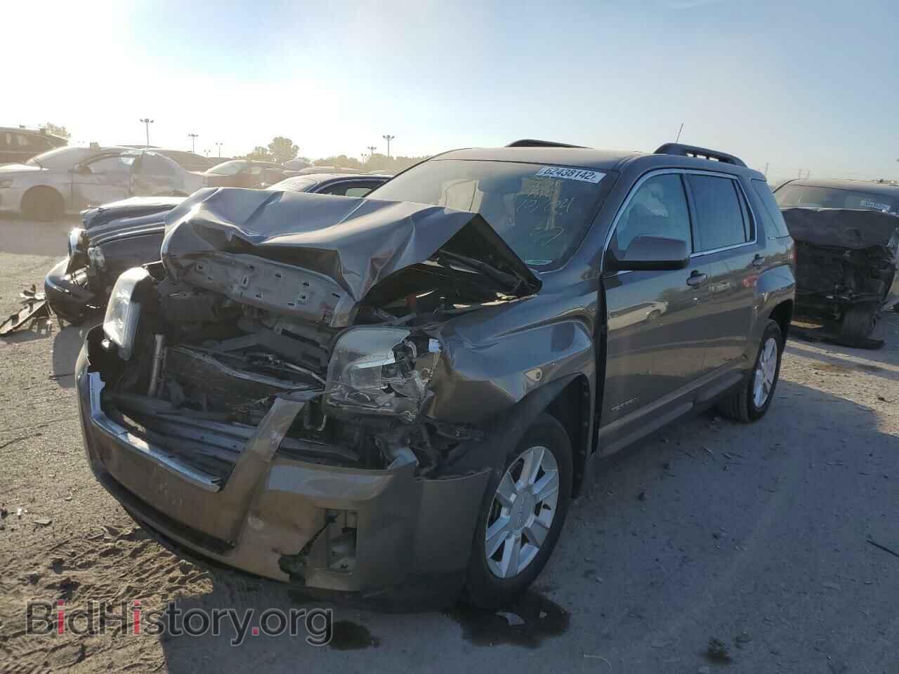 2011 GMC TERRAIN - VIN: 2CTALSEC8B6413695 - Photo 2