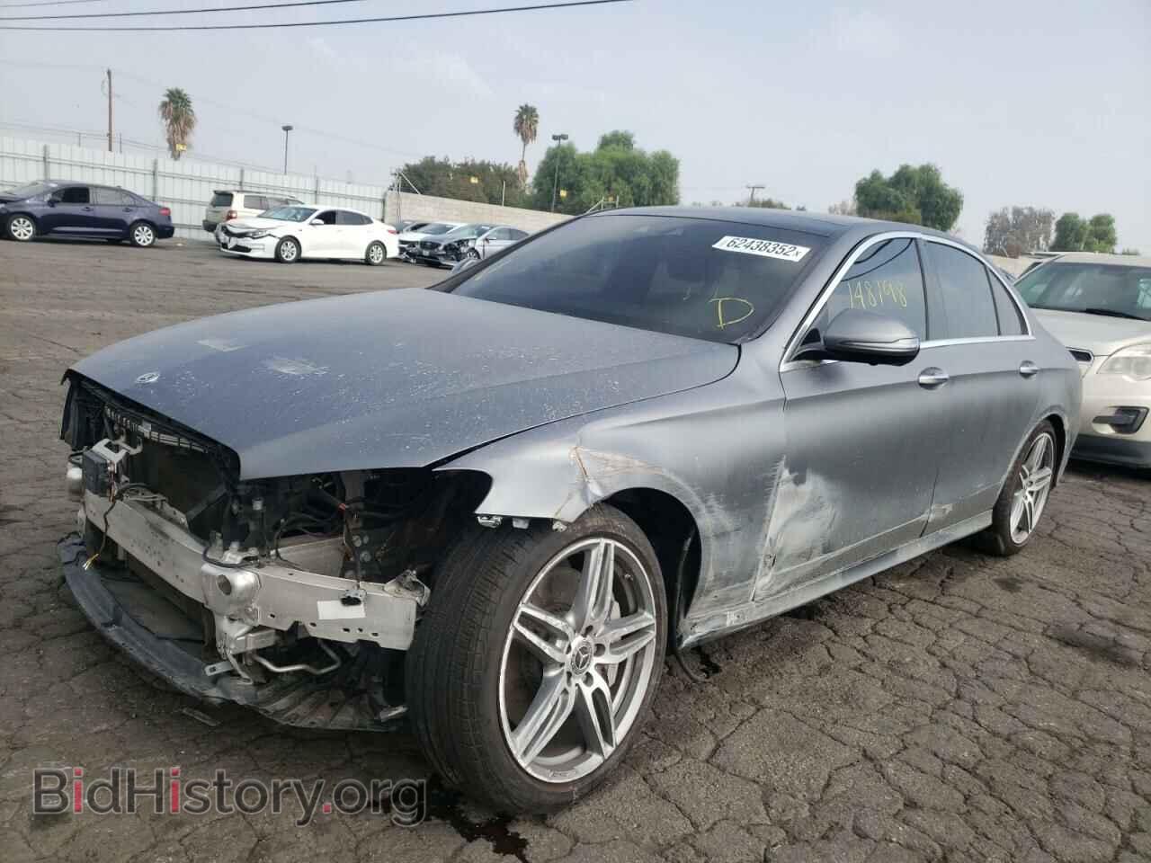 2018 MERCEDES-BENZ E-CLASS - VIN: WDDZF4JB5JA365725 - Фото 2