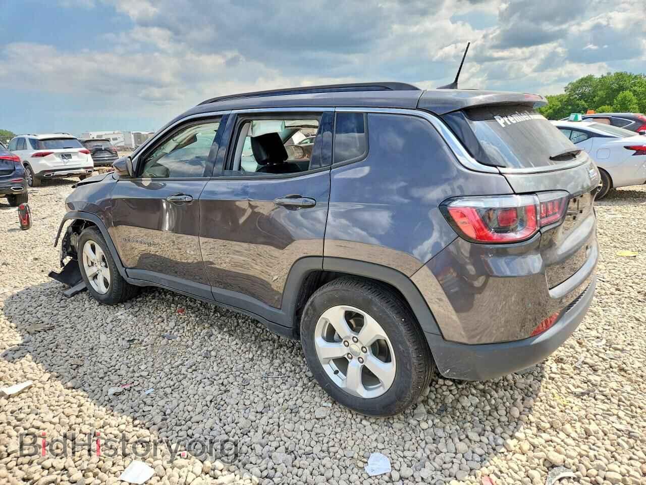 2018 Jeep COMPASS (VIN 3C4NJCBB7JT235311) — photo 2 of 13