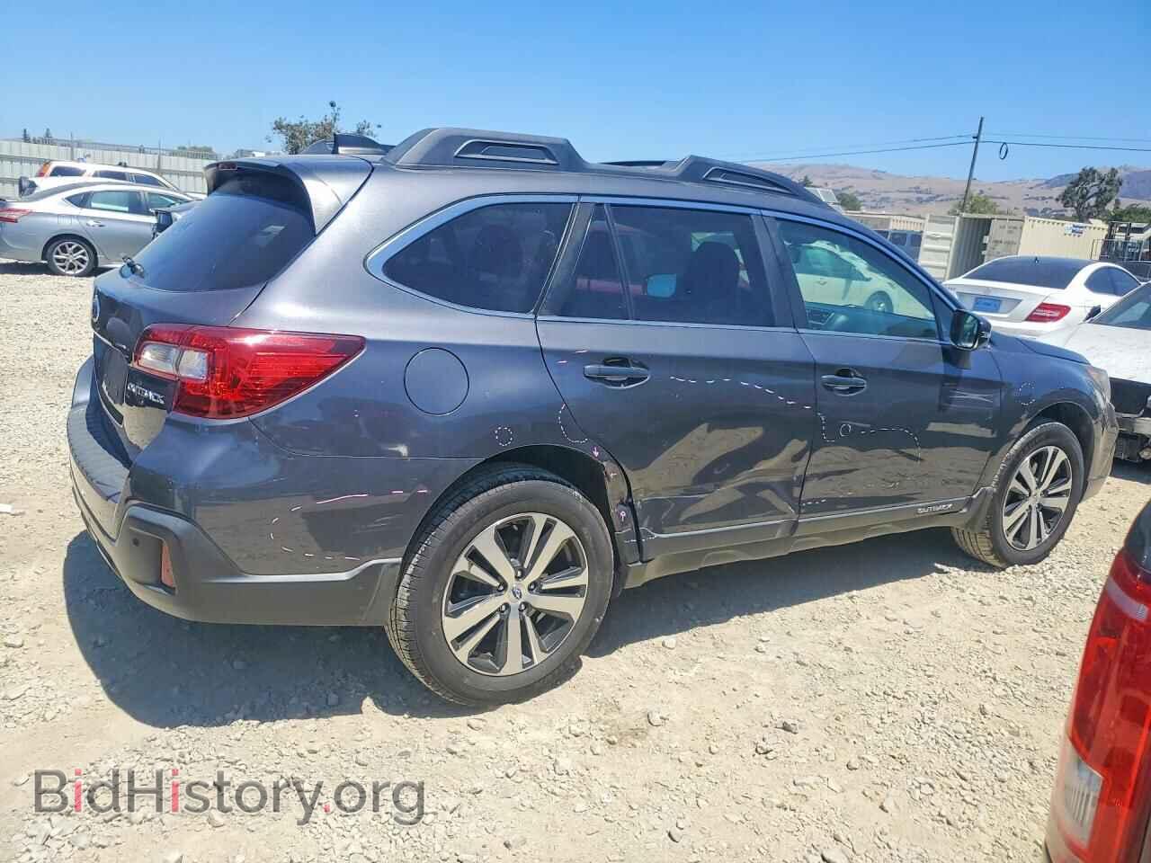 2019 SUBARU OUTBACK - VIN: 4S4BSANC5K3226236 - Фото 3