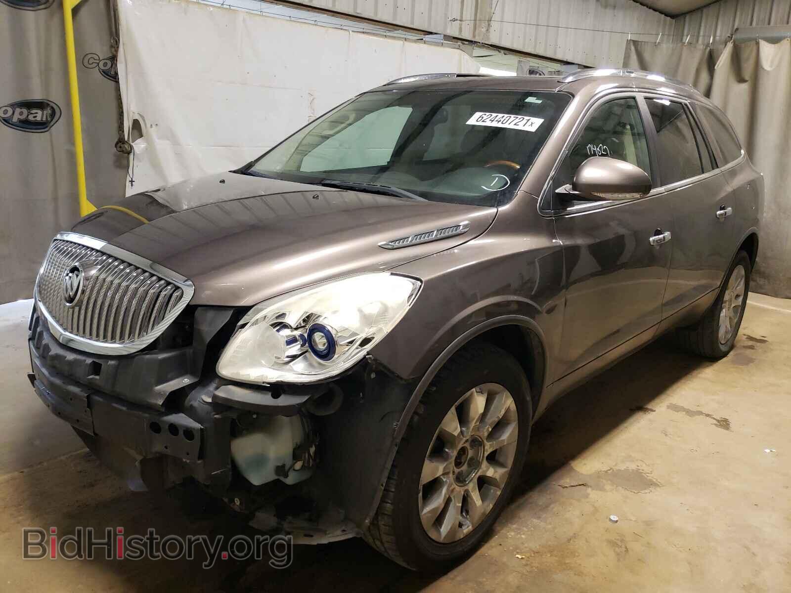 2011 BUICK ENCLAVE - VIN: 5GAKRCED7BJ244397 - Фото 2