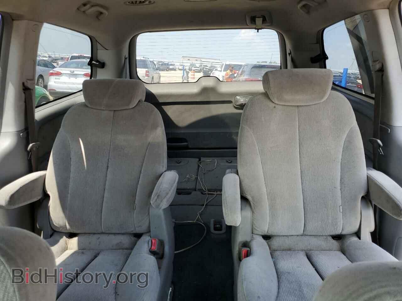 2006 KIA All Models - VIN: KNDMB233566095660 - Фото 10