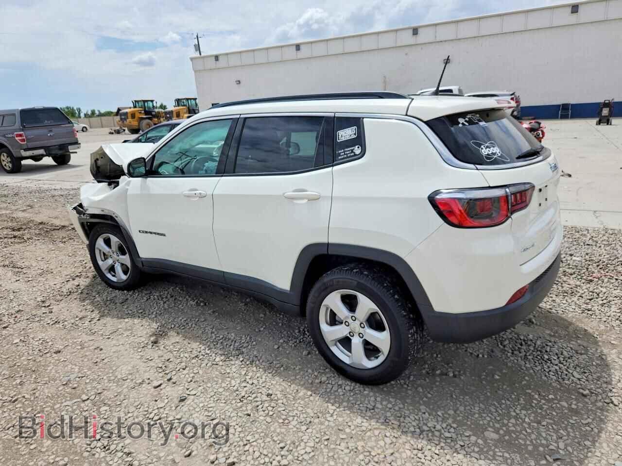2018 JEEP COMPASS - VIN: 3C4NJDBBXJT342424 - Photo 2