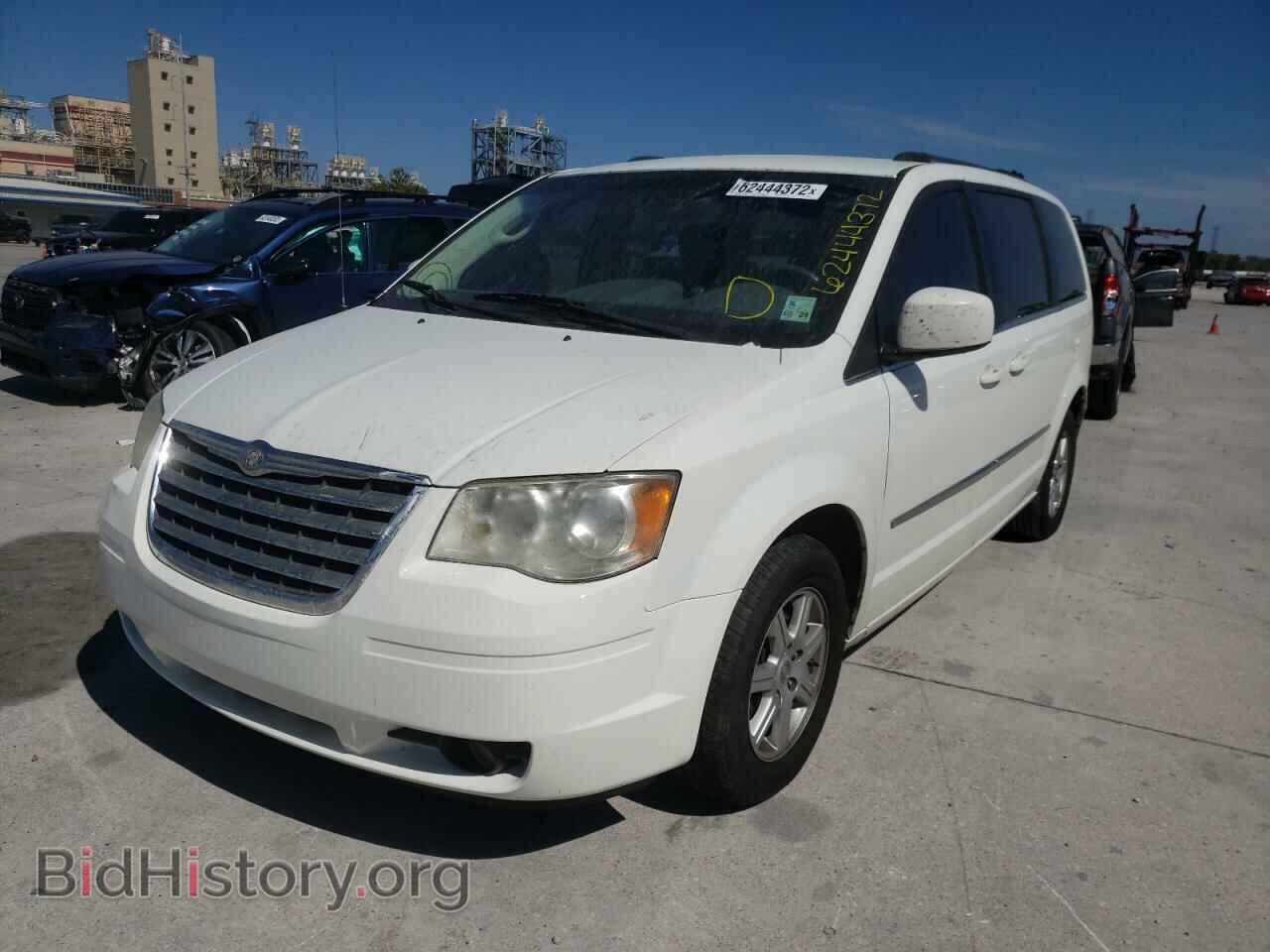 2010 CHRYSLER MINIVAN - VIN: 2A4RR5D18AR249824 - Photo 2