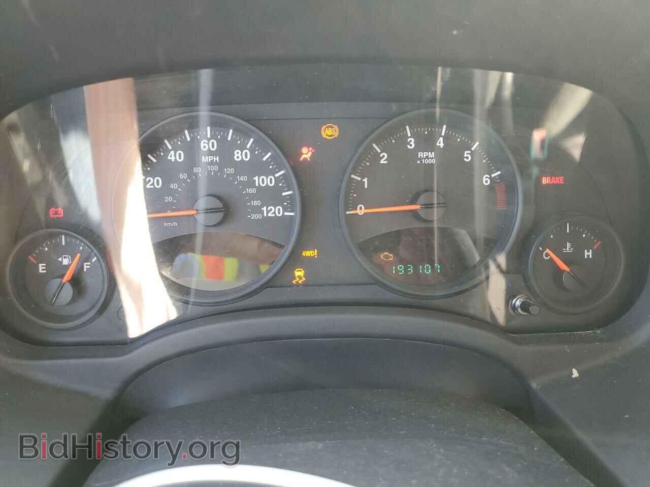 2011 JEEP COMPASS - VIN: 1J4NF1FB3BD177926 - Photo 9