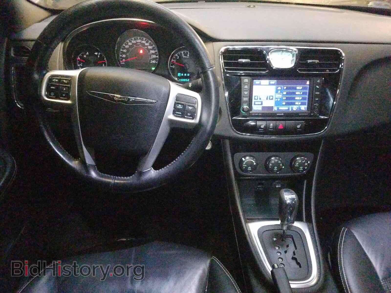 2012 CHRYSLER 200 - VIN: 1C3CCBHG1CN239196 - Фото 9