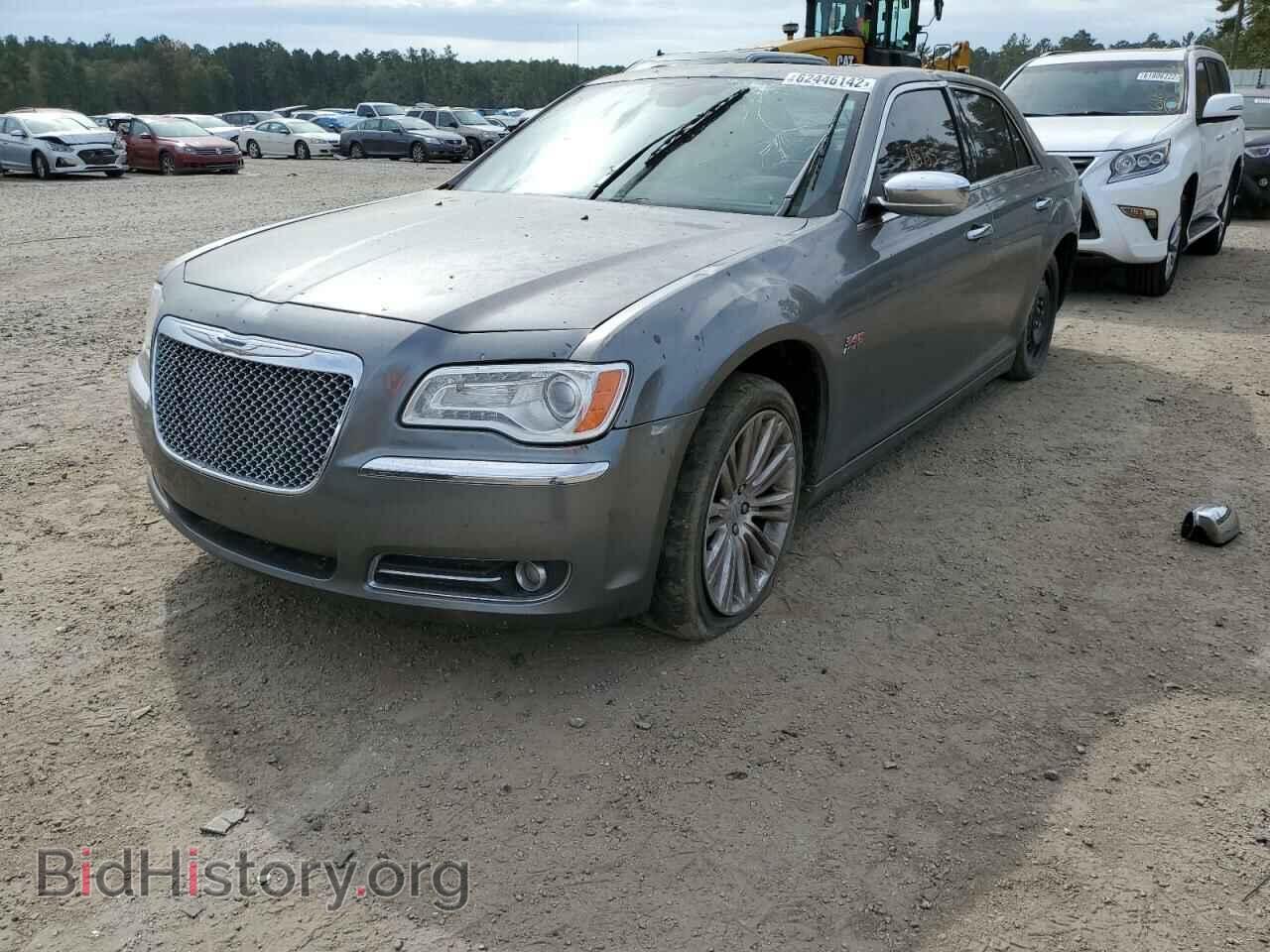 2011 CHRYSLER 300 - VIN: 2C3CA6CT0BH559361 - Фото 2
