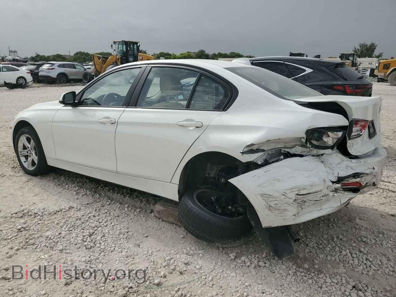 2015 BMW 3 SERIES - VIN: WBA3A5G56FNS89922 - Фото 2