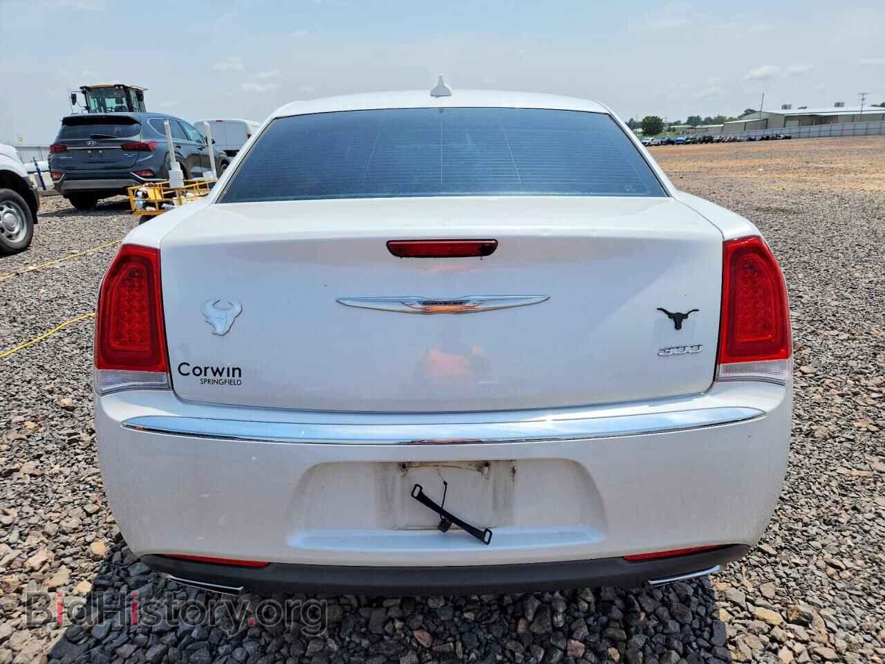 2015 CHRYSLER 300 - VIN: 2C3CCAAG0FH766602 - Фото 6