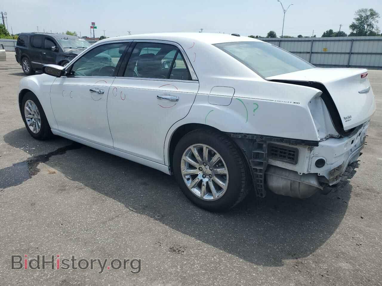 2013 CHRYSLER 300 - VIN: 2C3CCAET1DH541383 - Фото 2
