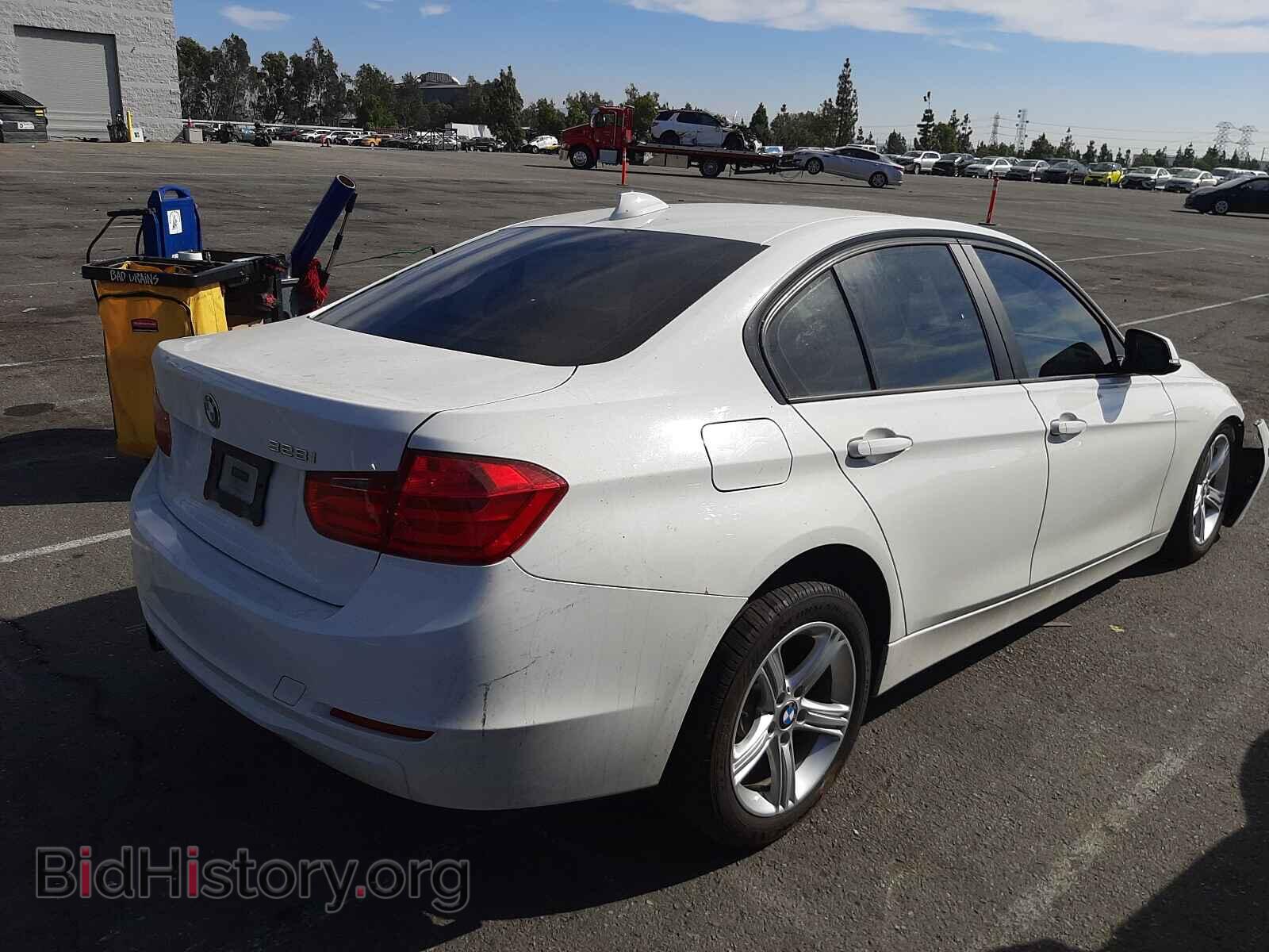2013 BMW 3 SERIES - VIN: WBA3A5C57DF352409 - Фото 4