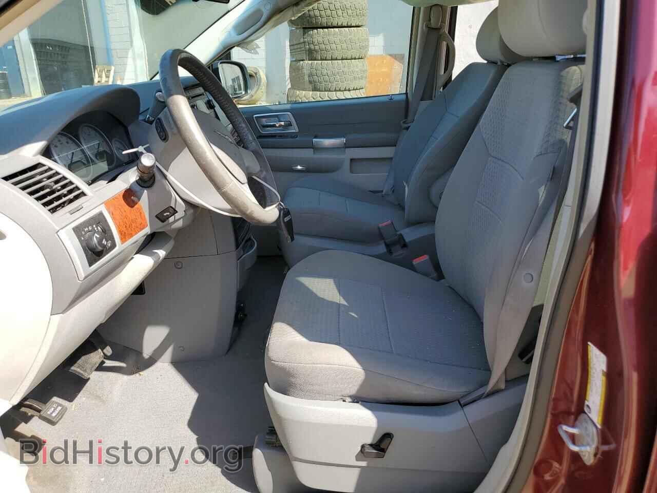 2008 CHRYSLER MINIVAN - VIN: 2A8HR54P18R841221 - Фото 7