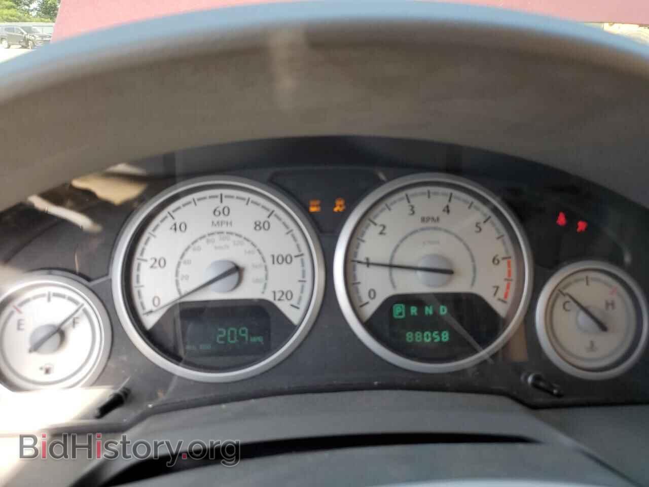 2008 CHRYSLER MINIVAN - VIN: 2A8HR54P18R841221 - Фото 9