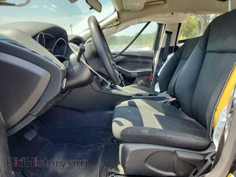 2017 Ford FOCUS (VIN 1FADP3E22HL331350) — photo 7 of 16
