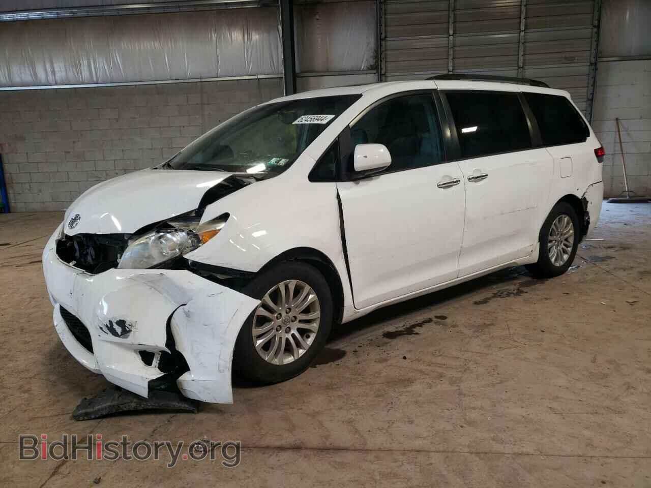 Photo 5TDYK3DC6DS318355 - TOYOTA All Models 2013