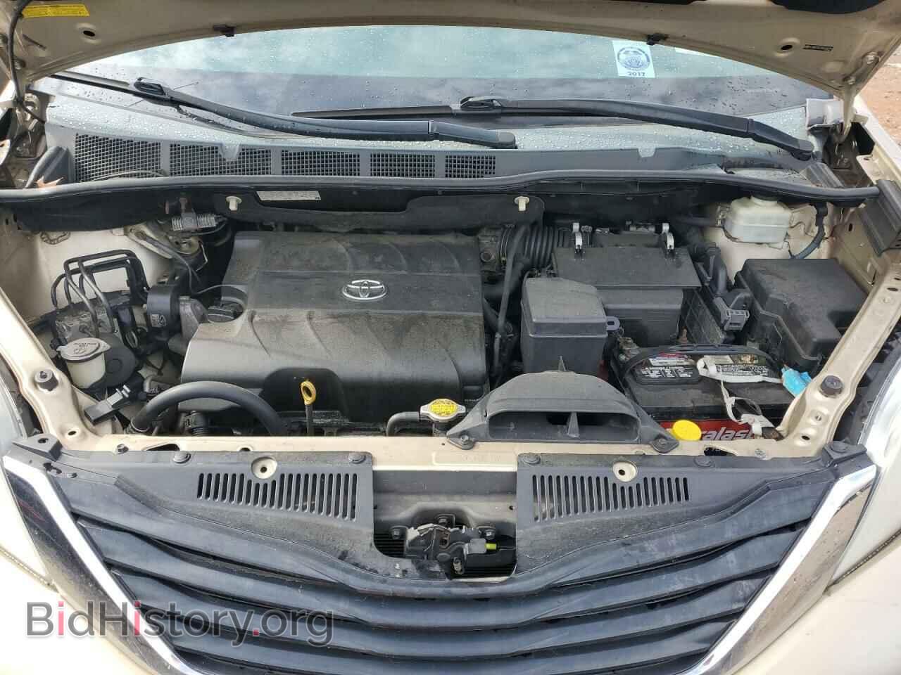 2011 TOYOTA All Models - VIN: 5TDKK3DC2BS038791 - Photo 12