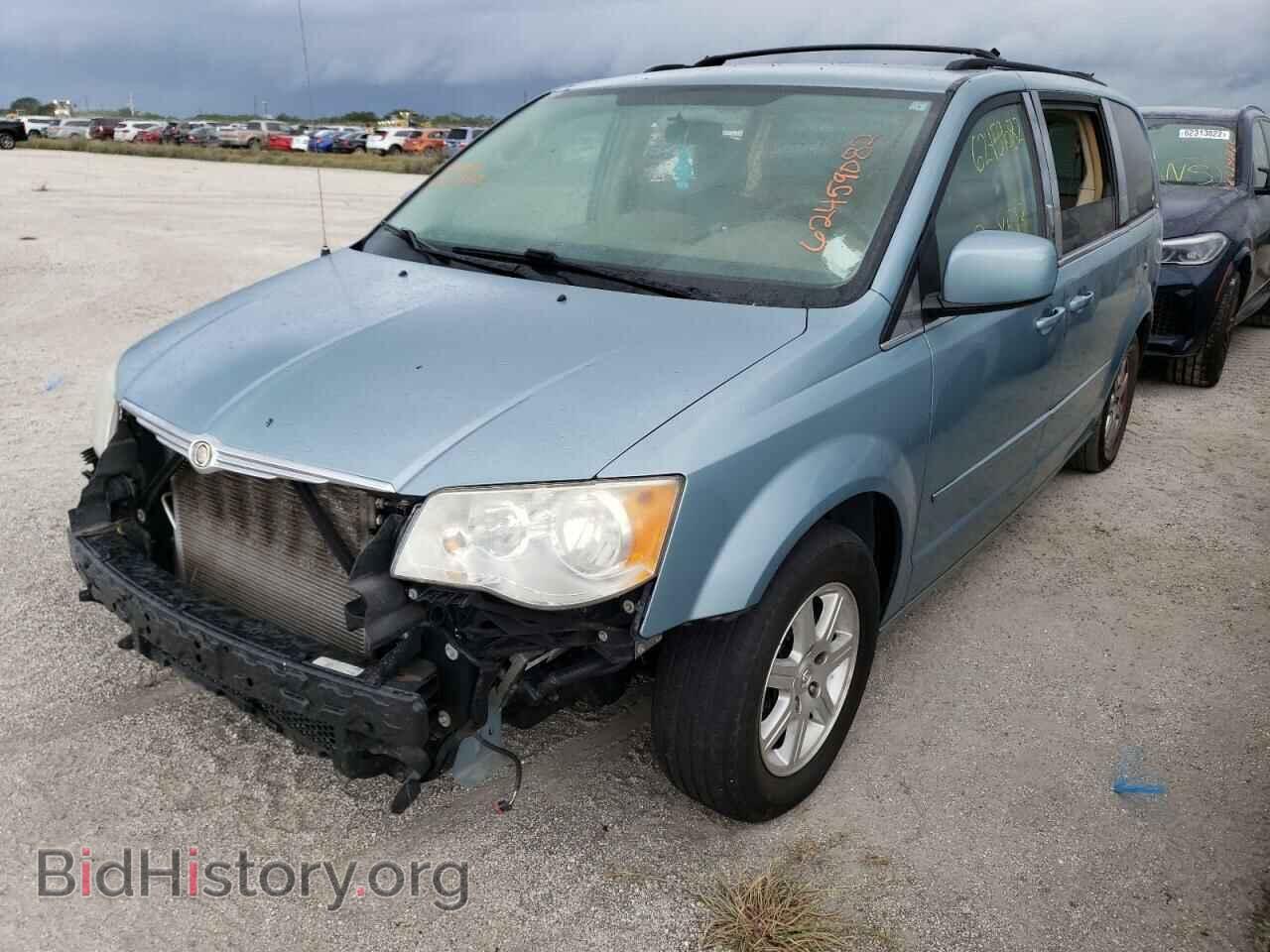 2008 CHRYSLER MINIVAN - VIN: 2A8HR54PX8R127796 - Фото 2