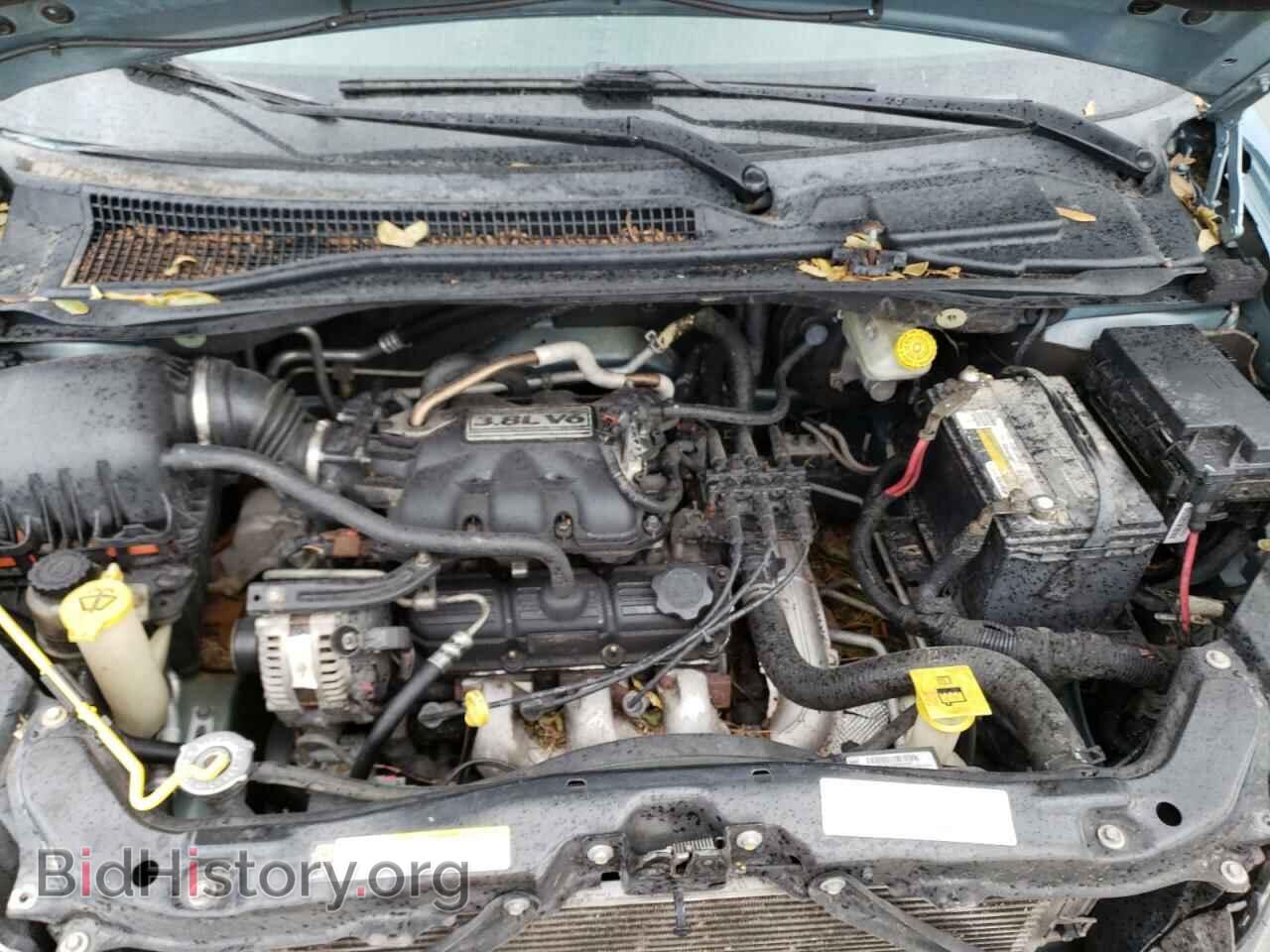 2008 CHRYSLER MINIVAN - VIN: 2A8HR54PX8R127796 - Фото 7