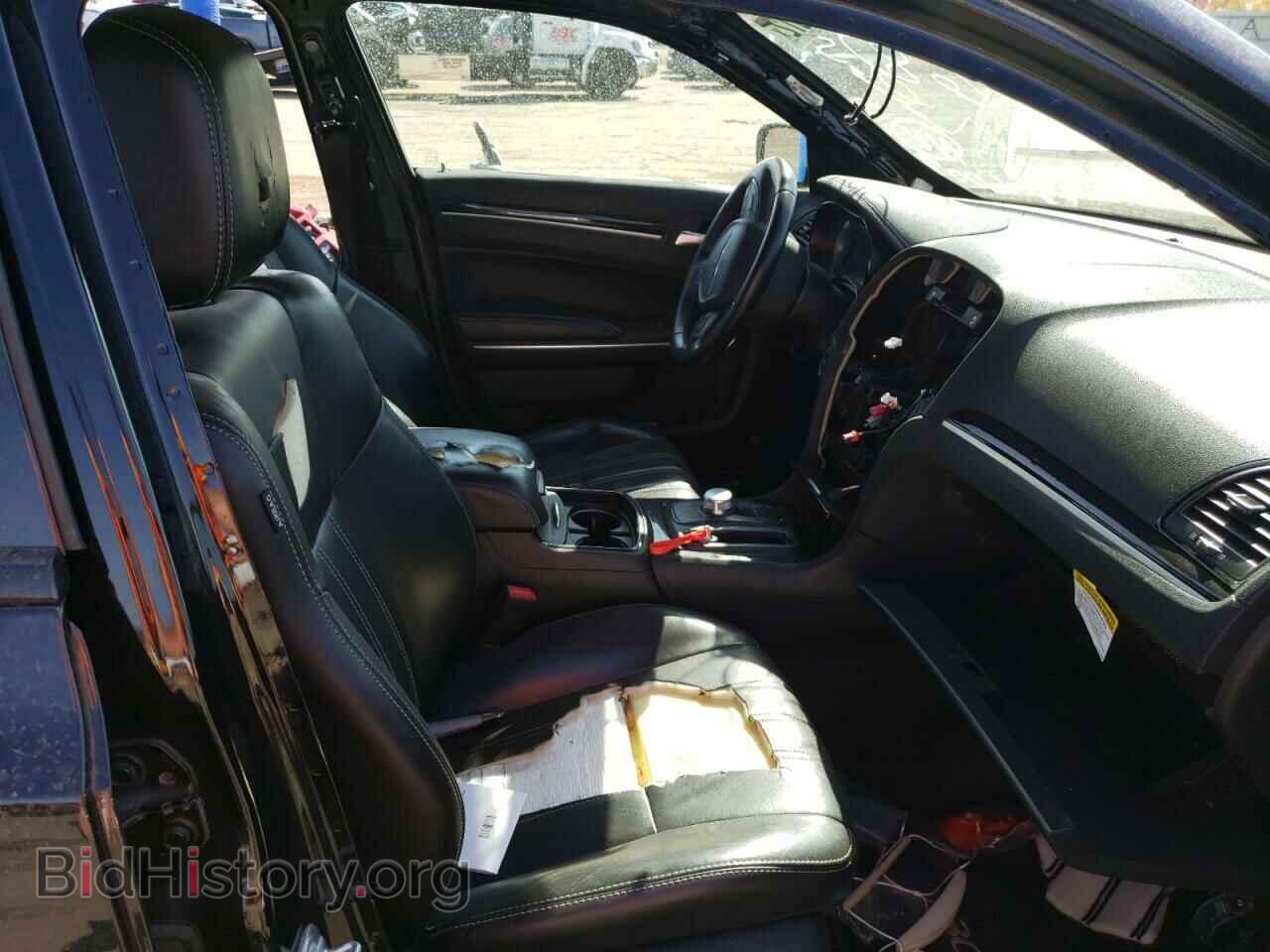 2017 CHRYSLER 300 - VIN: 2C3CCAGG0HH506825 - Фото 5