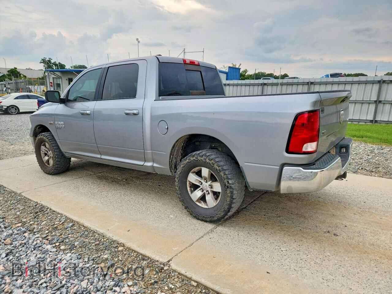 2019 RAM 1500 - VIN: 1C6RR7LT2KS626045 - Фото 2