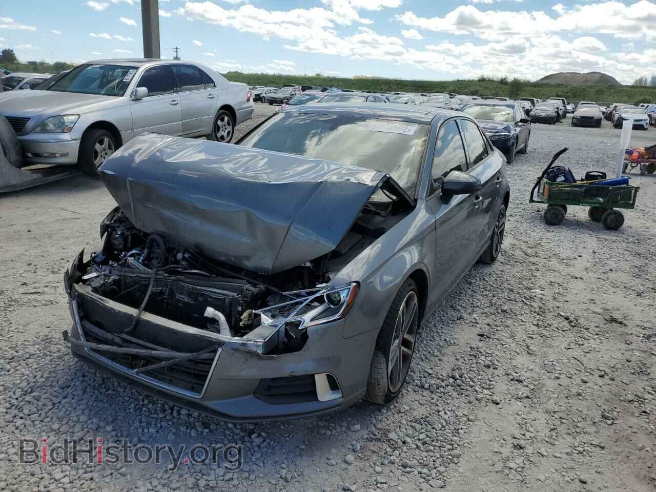2018 AUDI A3 - VIN: WAUAUGFF5J1091773 - Фото 2