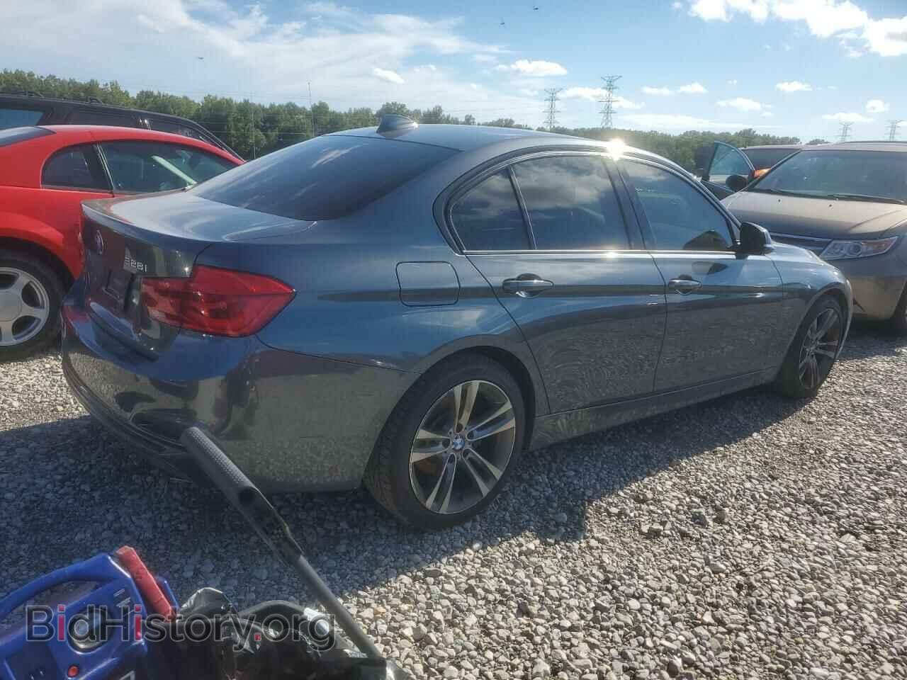 2016 BMW 3 SERIES - VIN: WBA8E9G5XGNU30123 - Фото 3