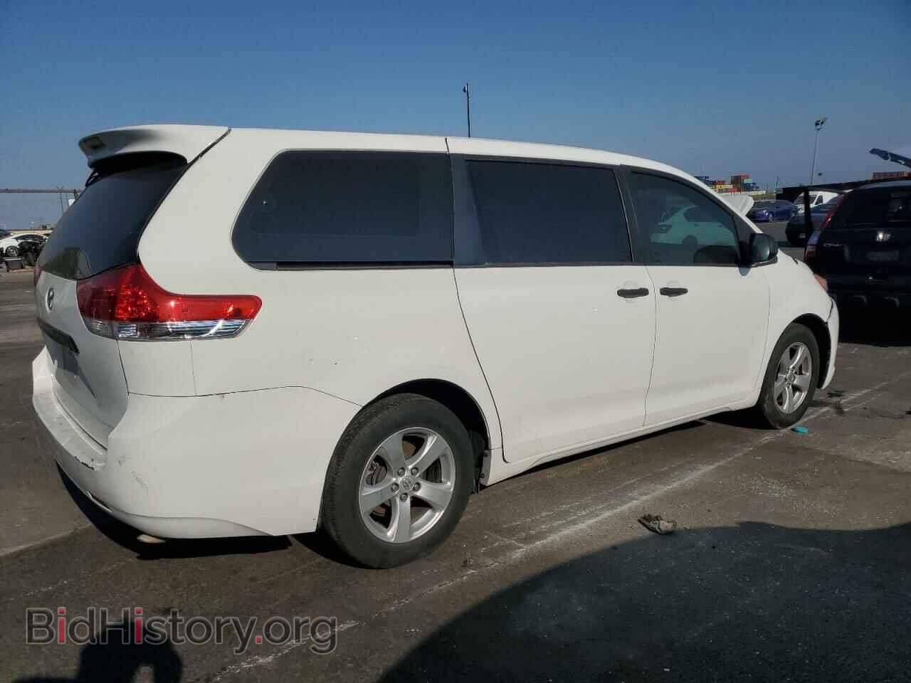 2014 TOYOTA All Models - VIN: 5TDZK3DC1ES492212 - Фото 3