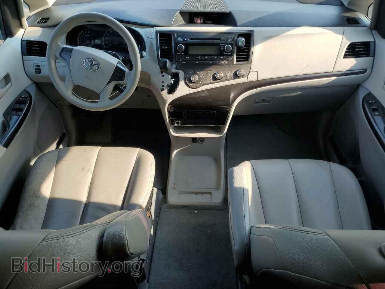 2014 TOYOTA All Models - VIN: 5TDZK3DC1ES492212 - Фото 8